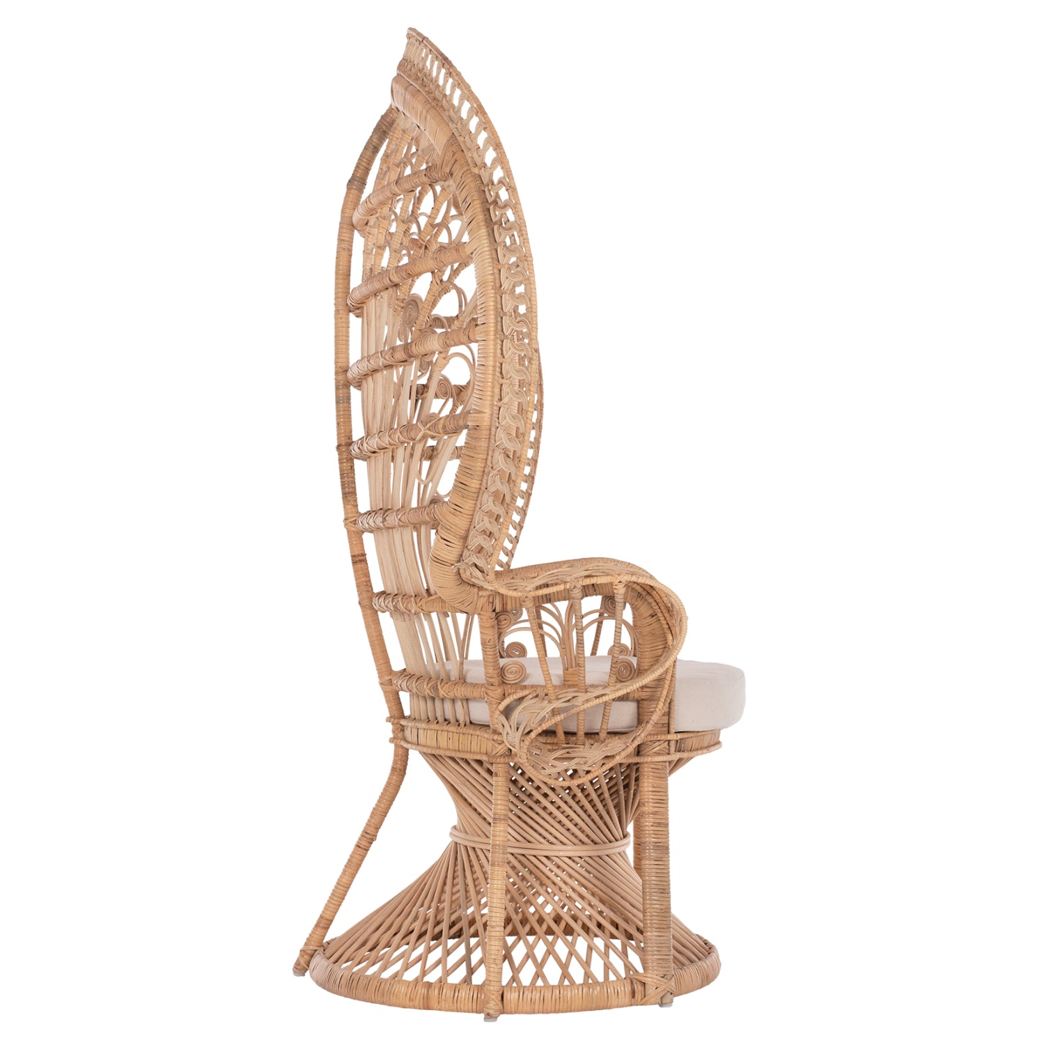 ARMCHAIR ROYAL PEACOCK HM9342 RATTAN IN NATURAL- CUSHION BEIGE 114x72x150Hcm.